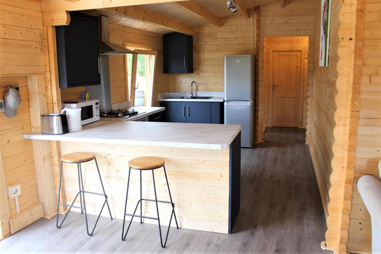 Inviting 3-Bedroom Lodge In Ashton Under Hill Evesham Esterno foto