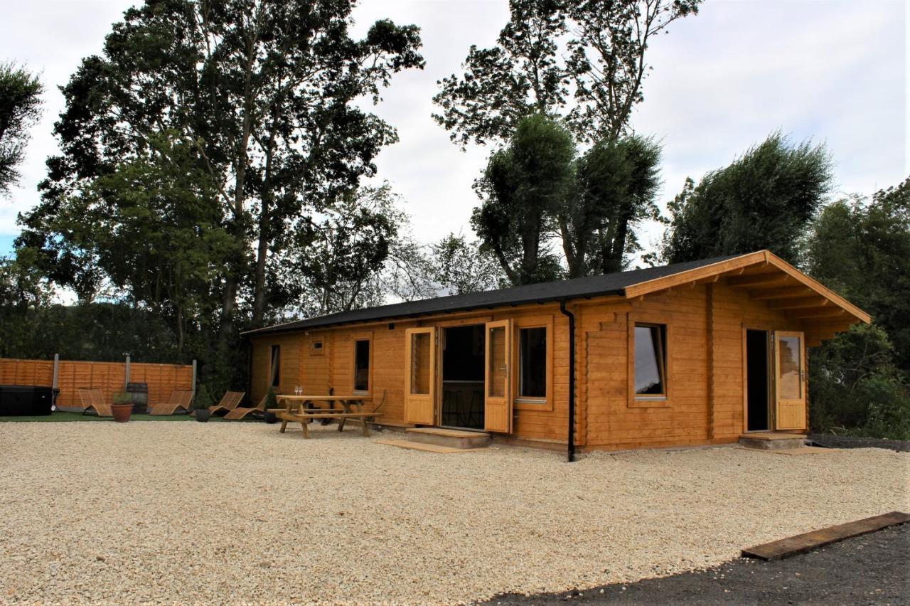 Inviting 3-Bedroom Lodge In Ashton Under Hill Evesham Esterno foto