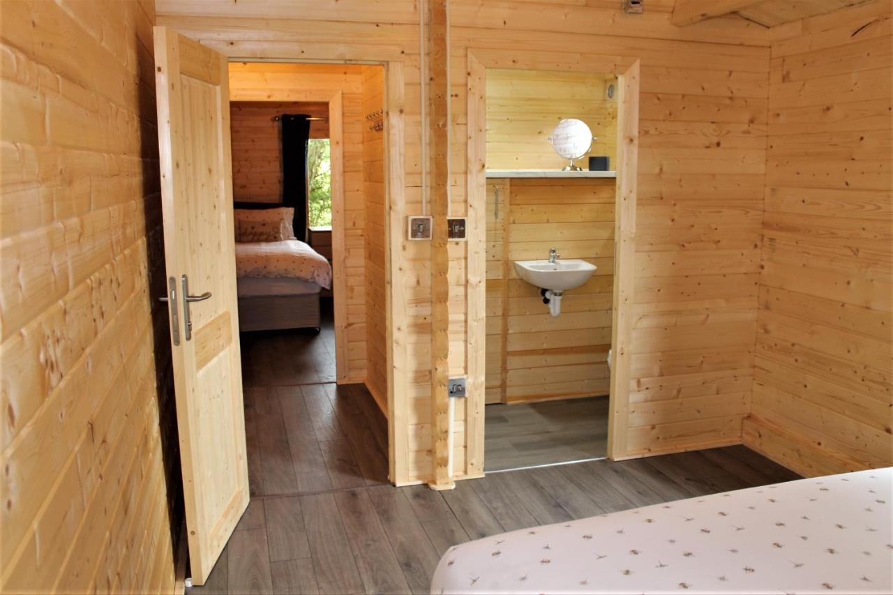 Inviting 3-Bedroom Lodge In Ashton Under Hill Evesham Esterno foto